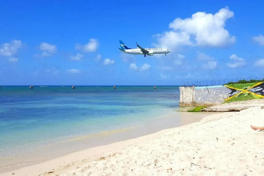 Cozy Studio - Nightlife Restaurant Shopping Beach Montego Bay 0*,  Jamaika