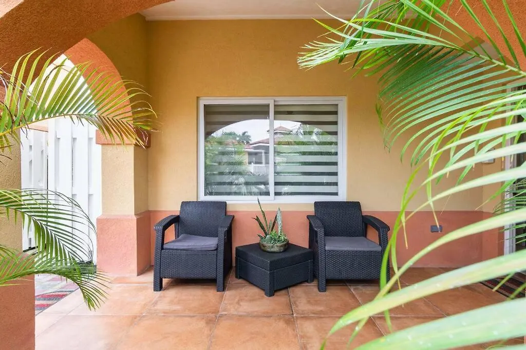 Cozy Studio - Nightlife Restaurant Shopping Beach Montego Bay Apartment