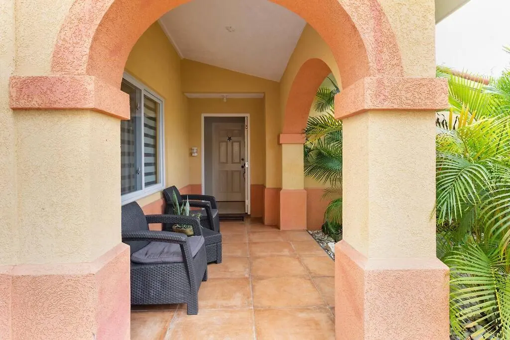 Cozy Studio - Nightlife Restaurant Shopping Beach Montego Bay