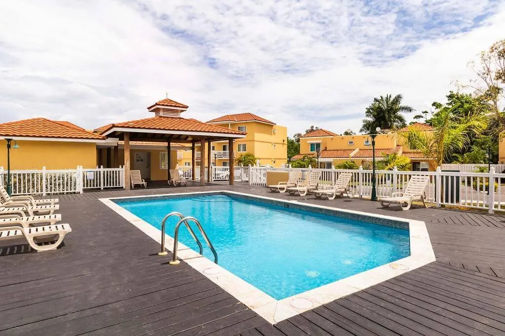 Cozy Studio - Nightlife Restaurant Shopping Beach Montego Bay